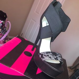 Micheal Antonio SnakeSkin Heels